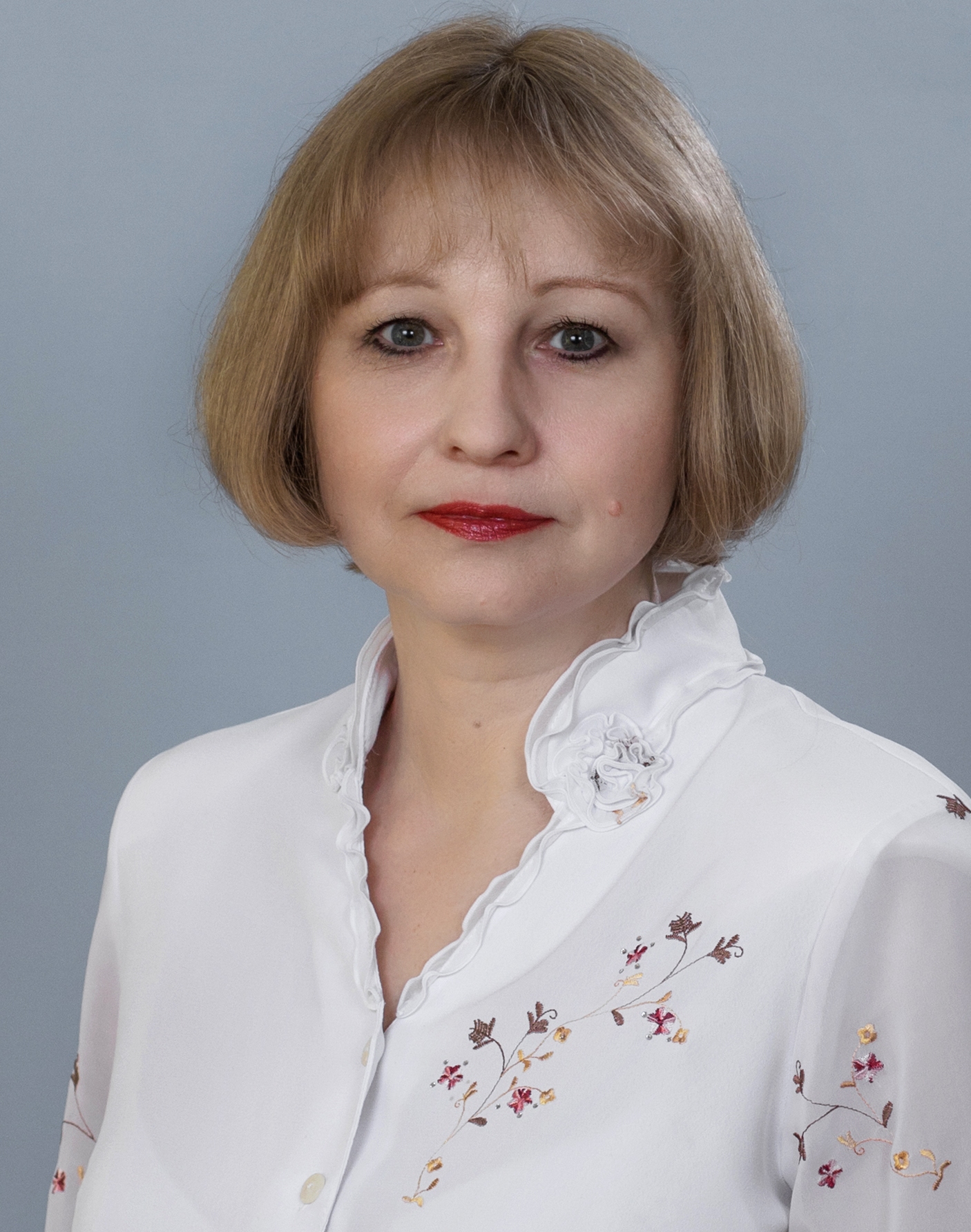 Воспитатель высшей категории Соболева Елена Александровна.